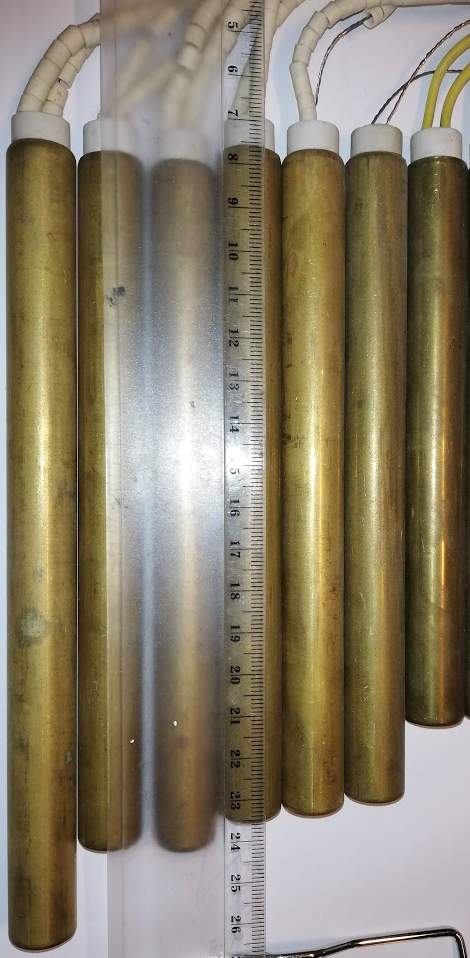 topné těleso - neoznačený výkon, asi 220V/500W