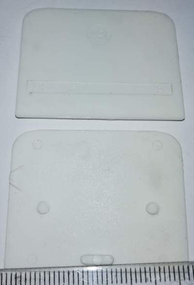 koncová přepážka  .. balení  27ks za 25Kč