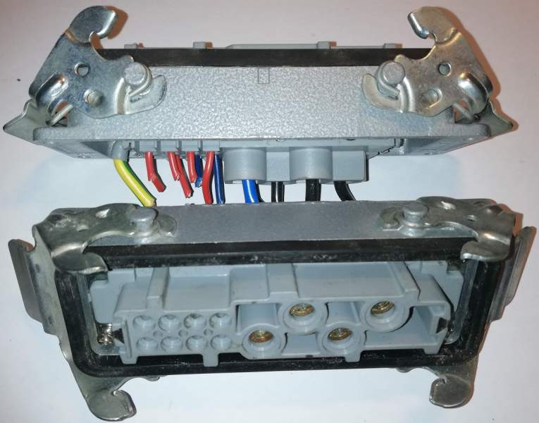 konektor 4+8pin samice na panel, použitý  .. cena na dotaz / price on request