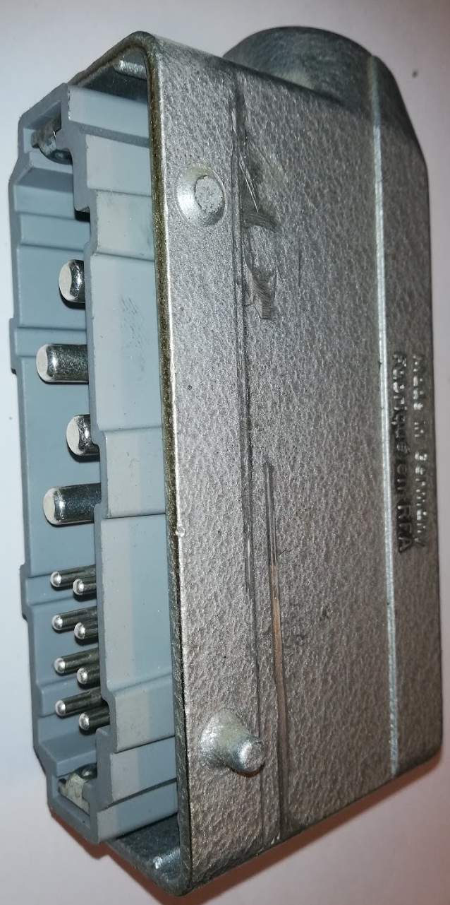 konektor 4+8pin samec, použitý  .. cena na dotaz / price on request