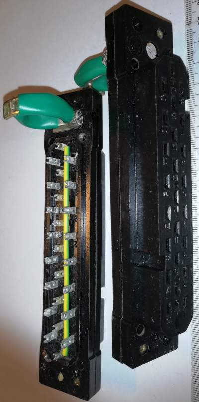 konektor 25pin (8+9+8) pro silnoproudé aplikace - 380V 10A, ZM25P0   .. cena na dotaz / price on request