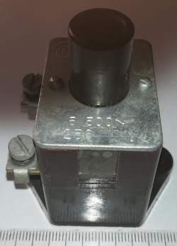 tlačítko 6A 500Vstr - 256 101u  .. cena na dotaz / price on request