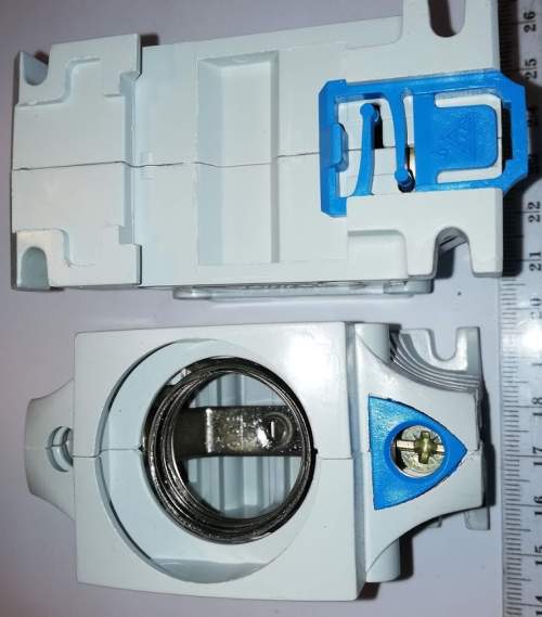 pojistkový spodek na DIN lištu