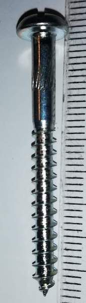 šroub do dřeva A 4x40 zink .. balení 100ks za 49Kč