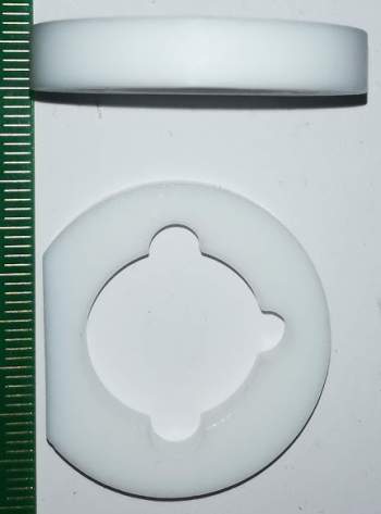 není skladem - pouzdro  ? asi teflon?    .. balení 10ks za 40Kč