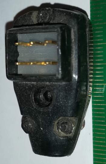 konektor samec 6pin zlacený z radiostanic  .. cena na dotaz / price on request