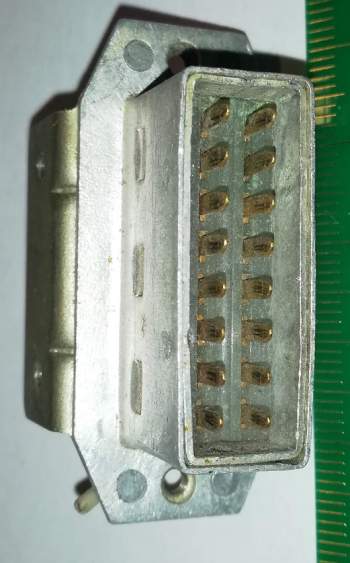 konektor samec 16pin zlacený z radiostanic  .. cena na dotaz / price on request