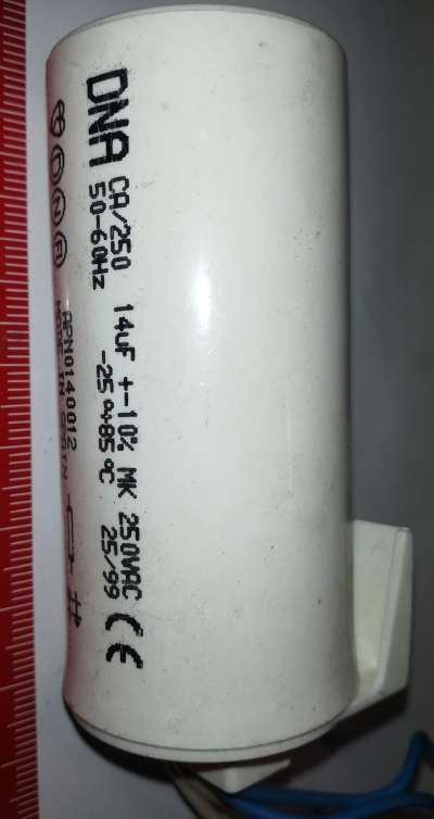 DNA APN0140012 - 14uF 250V 50Hz, starší
