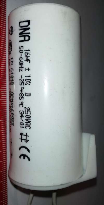 DNA APM0160022 - 16uF 250V 50Hz, starší