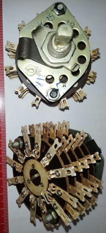 není skladem - přepínač 10 poloh 5 pater