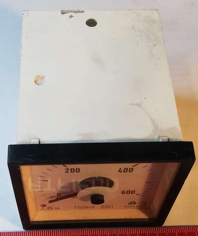 panelmeter METRA, stupnice 600A,  70x70x85mm, system 150mV 20 ohm