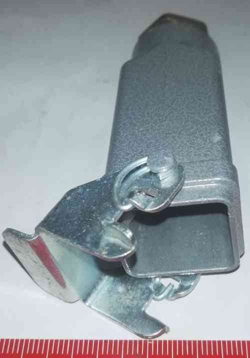 krytka konektoru,  neurčený typ