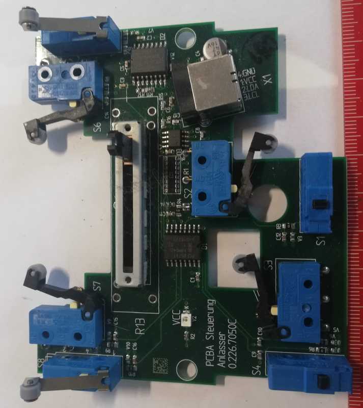 osazená deska, 8x mikrospínač,  na rozebrání, na náhradní díly