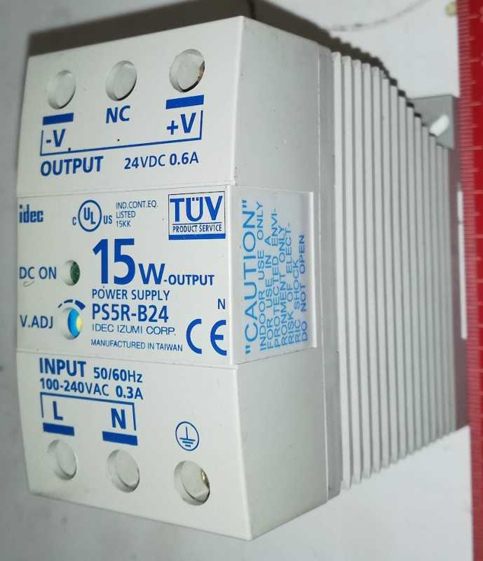 zdroj idec PS5R-B24 24Vdc/0,6A na DIN .. použitý/used