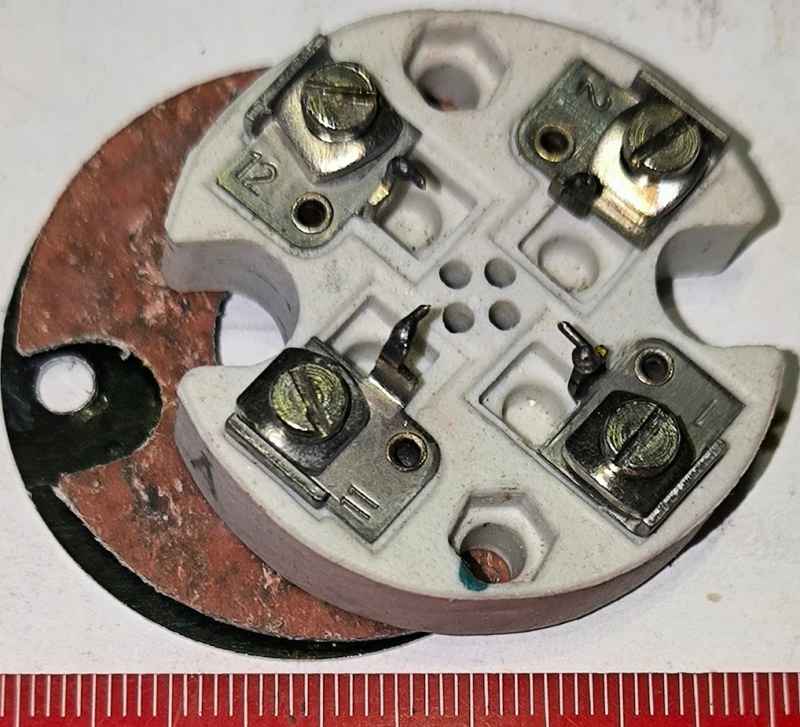 svorkovnice z čidla Pt100, ZPA, použitá, dle foto (112)