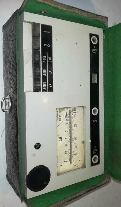 Metra PU310, tranzistorový měřič izolačních odporů .. použitý / used