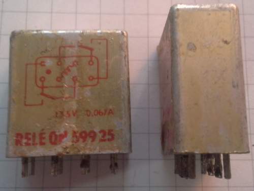 relé QN59925, 13,5V 0,067A , pájené, nutno otestovat  .. cena na dotaz / price on request