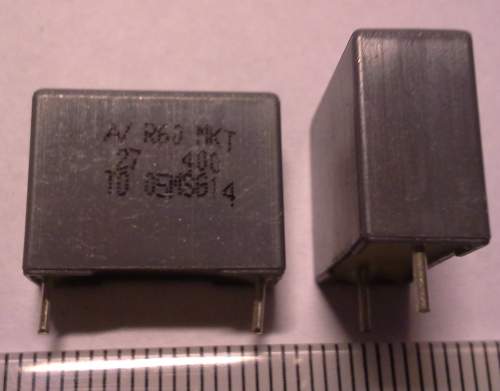 C 270nF 400V RM15 polyesterový  .. balení 1000 ks za 600 Kč