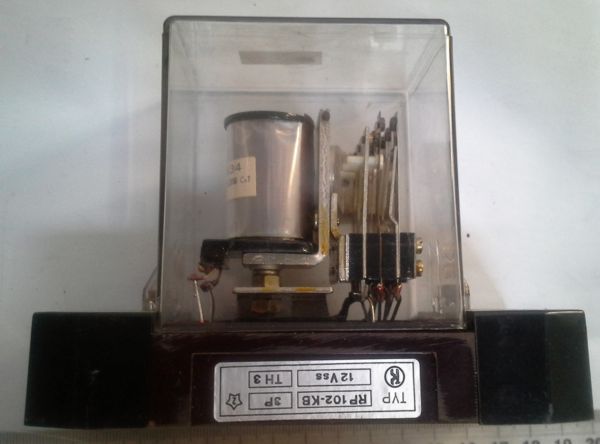 RP102-KB 3P 12Vss .. cena na dotaz