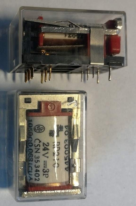 relé RP210-24Vss-3P  pájené