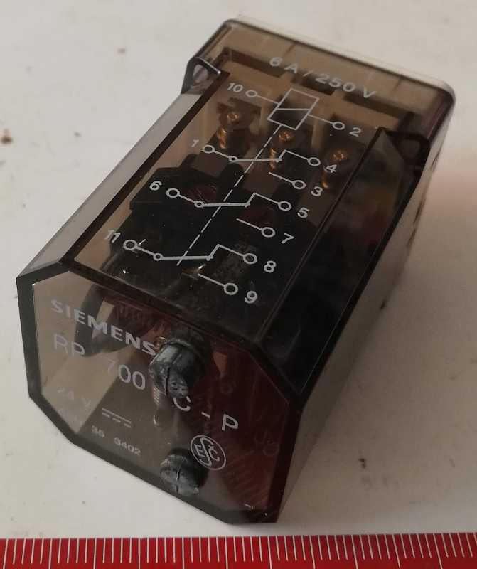 relé RP700PC-P 48Vss 3P  .. cena na dotaz / price on request