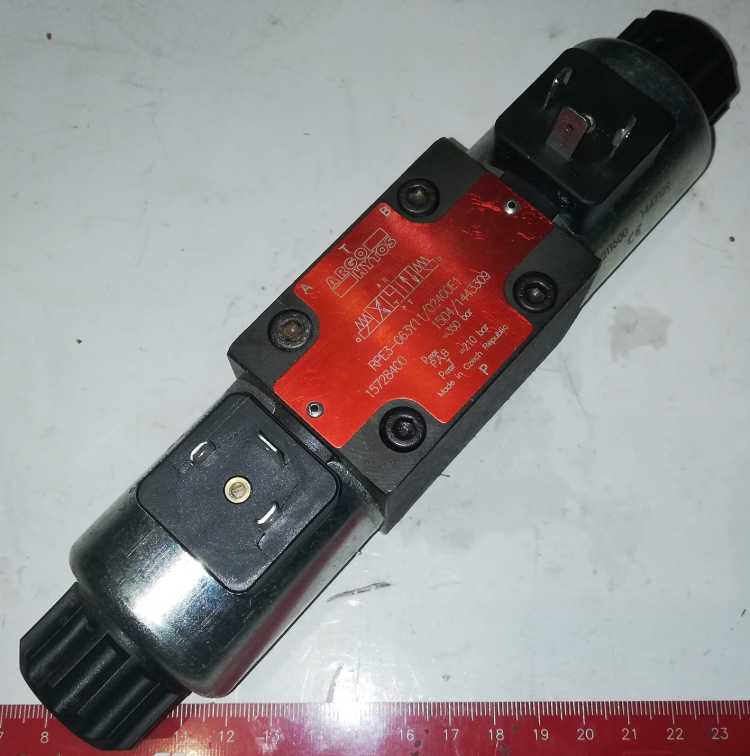 RPE3-063Y11/02400E1 - ARGO-HYTOS Rozvaděč elektricky ovládaný  .. použitý / used  .. cena na dotaz / price on request