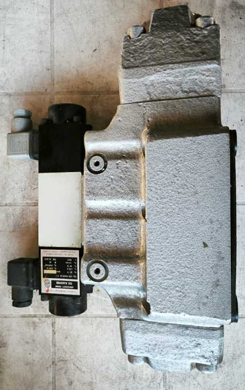 RSEH2-253C12-024SCV-1 ( RSE1-063Y11/024S-1 + 2x EPS045H/24 S-1 ) .. cena na dotaz / price on request