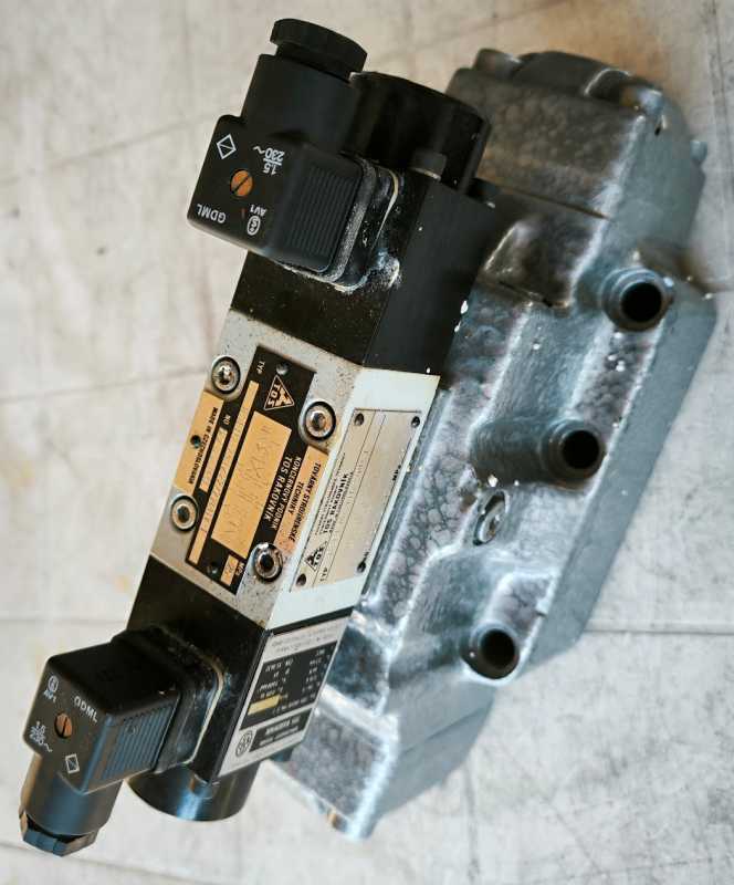 RSEH2-253Z22/220UY-1  ( RSE1-063Y11/220U-1 + 2x EPS-045H/196 S-1 ) .. cena na dotaz / price on request