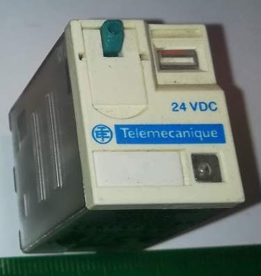 relé RXM4AB2BD 24Vdc