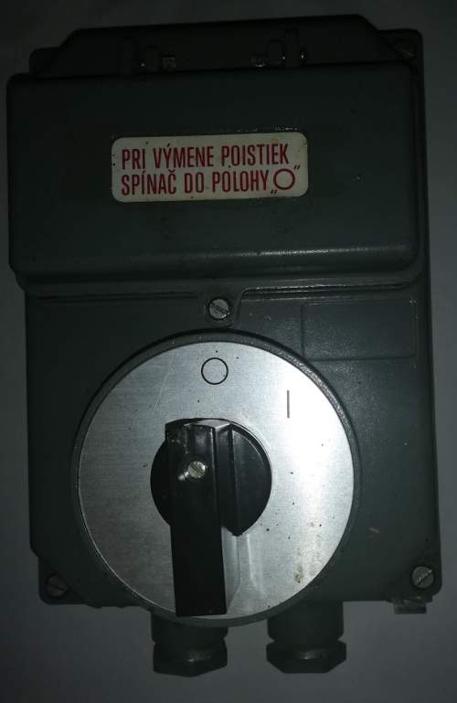 přepínač S25V01 v krytu IP54 vč. pojistkových pouzder   .. cena na dotaz / price on request