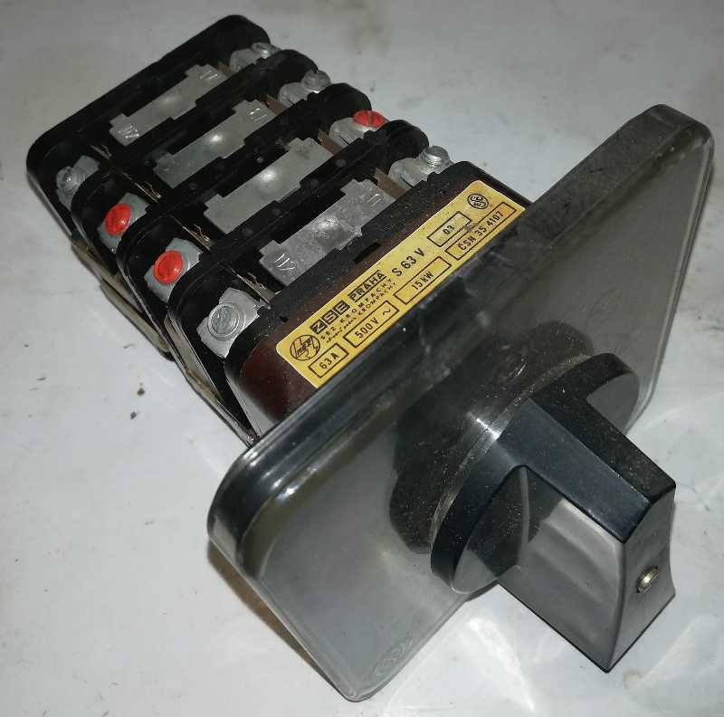 přepínač S63V03 včetně štítku a knoflíku ..  cena na dotaz / price on request