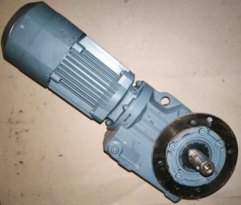 KF37DR63L4/BR/HR/TH/IS - SEW Eurodrive Gear Motor - bez krytky svorkovnice dle foto .. použitý / used   .. cena na dotaz / price on request (002)