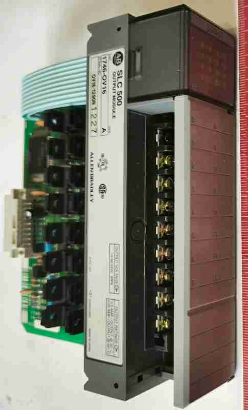 SLC500- output module - 1746-OV16  .. použitý / used  .. cena na dotaz / price on request