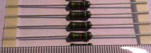 není skladem - odpor SMA0411 - 18k - 1W - 1% .. balení 1000ks za 80Kč