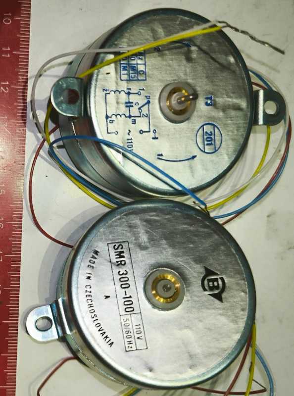 motorek SMR 300-100 - 110V/50Hz   .. cena na dotaz / price on request