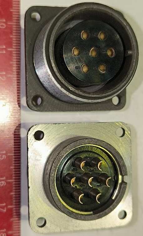 ŠR28B7G9U2 - konektor  .. cena na dotaz / price on request