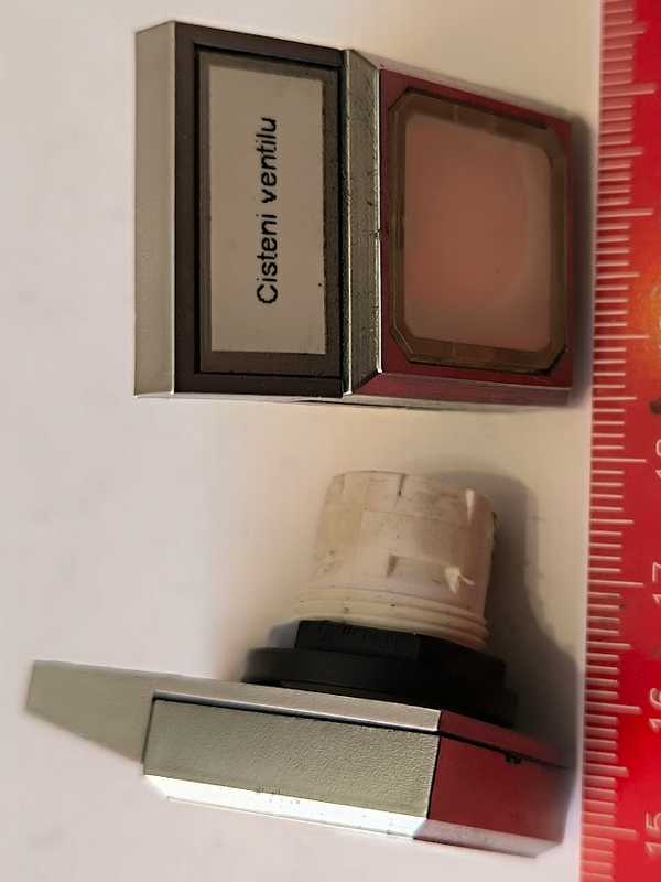 SCHLEGEL hlavice, tlačítko, se štítkem, nápisy různé, použité (005)