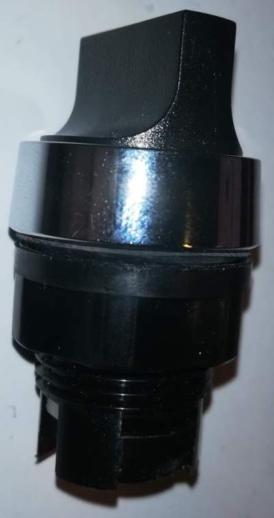 T10B-black - otočná hlavice 3 polohy - černá, odloupnutý kov