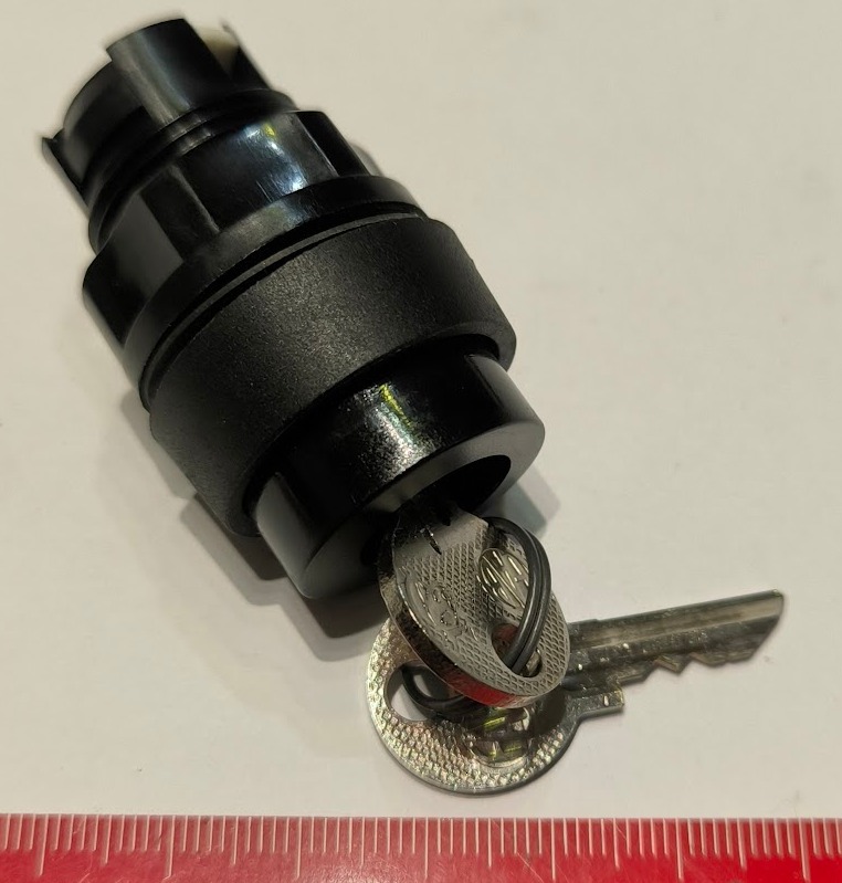 T10D LCE P, v jedne poloze lze vytáhnout klíček -  Elektropřístroj    .. cena na dotaz / price on request