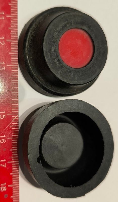 krytka těsná T6AORU červená   .. cena na dotaz / price on request