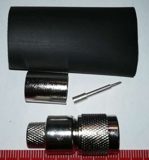 TC-400-TM - konektor TNC Male na RG213