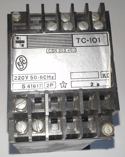 TC101 KC 220V 50Hz 2P relé, starší, asi vadný, na ND