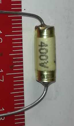 TC276 - 470p 400V .. balení 20ks za 50Kč