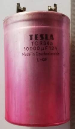 TC934a  10000uF 12V  TESLA pájený