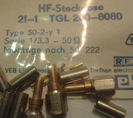 21-1 TGL200-8080 .. konektor