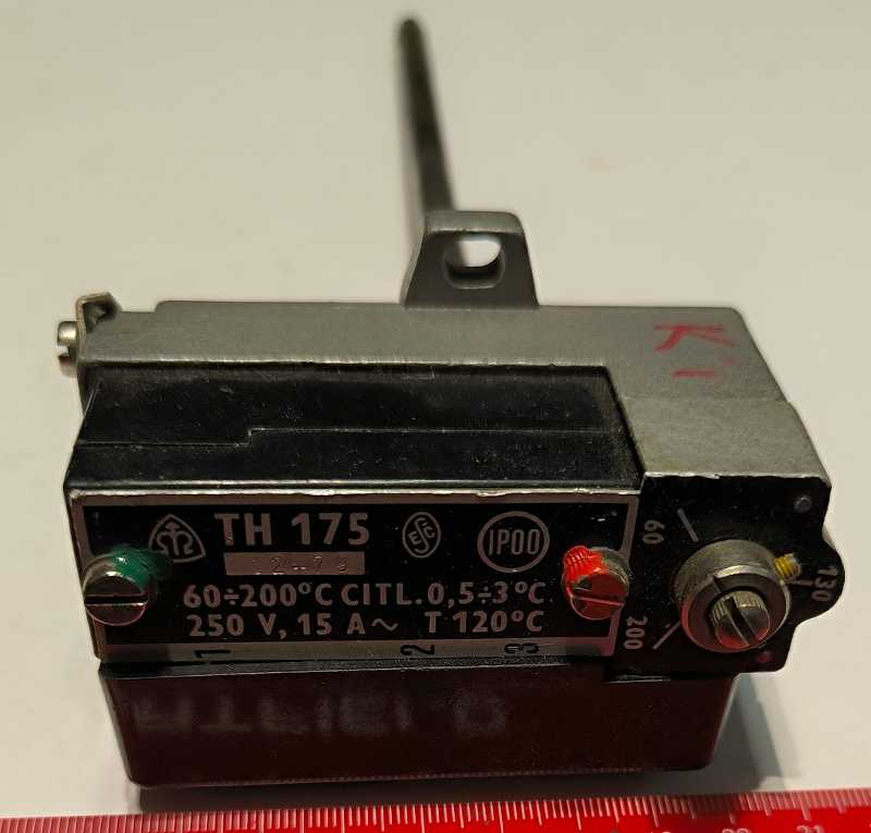 TH175 / +60+200°C / stonek 190mm, starší