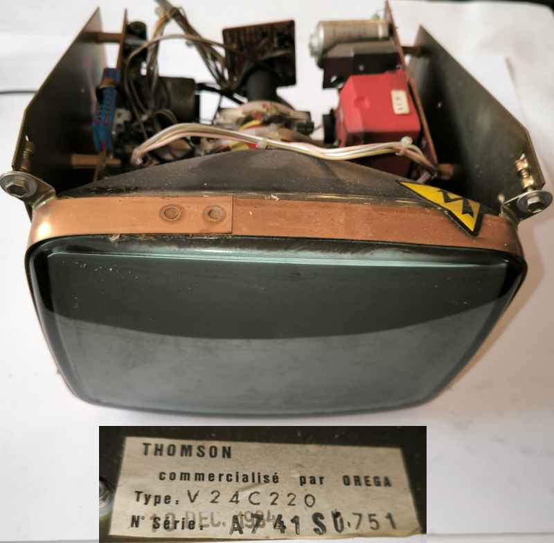 obrazovkový modul THOMSON-001, z demontáže na náhradní díly, šířka 24cm  .. použitý / used