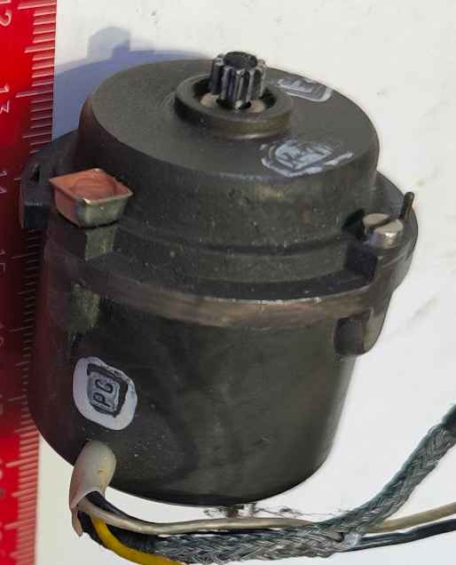 TIP-MM 28V 400Hz - ТИП-ММ 28В 400 Гц .. použitý / used   .. cena na dotaz / price on request