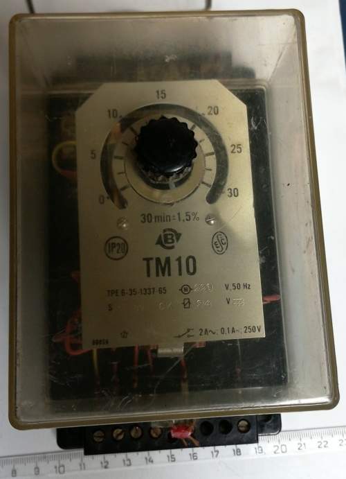 TM10 -30min, 220V 50Hz časové relé, jako nové  .. cena na dotaz / price on request