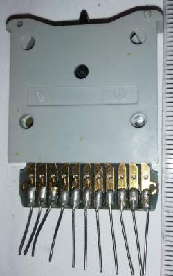 TS2120001 pájený - palcový přepínač